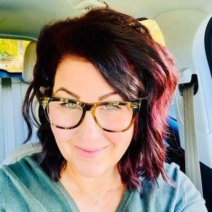 Meet your Posher, Kimberly